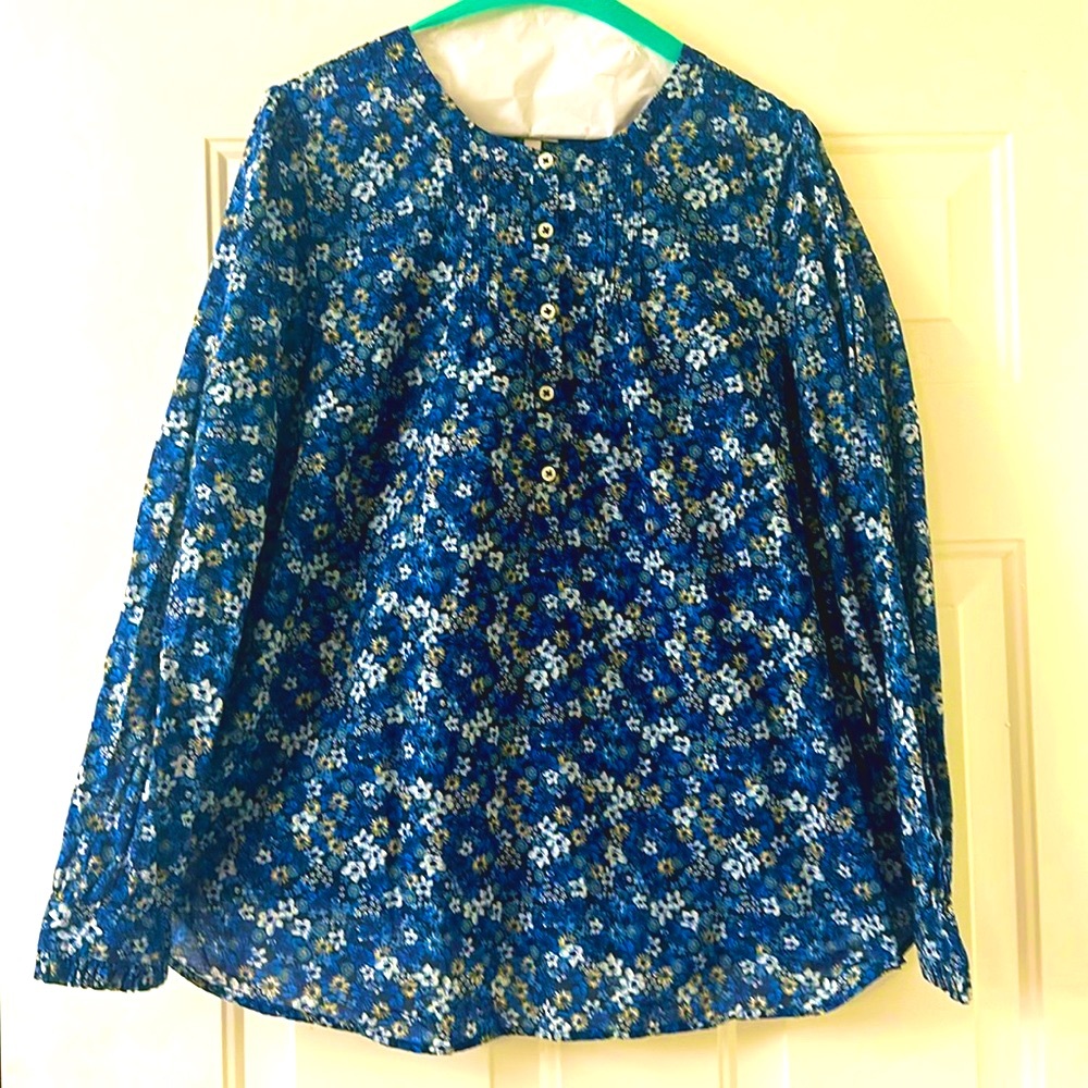 EUC Talbots Cotton Long Sleeve Floral Blouse XL Button Front & Cuffs -Beautiful!